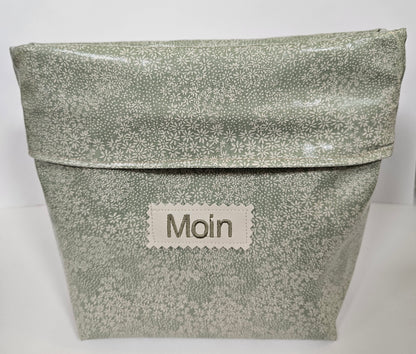 Multibeutel klein >Blümchen grün<