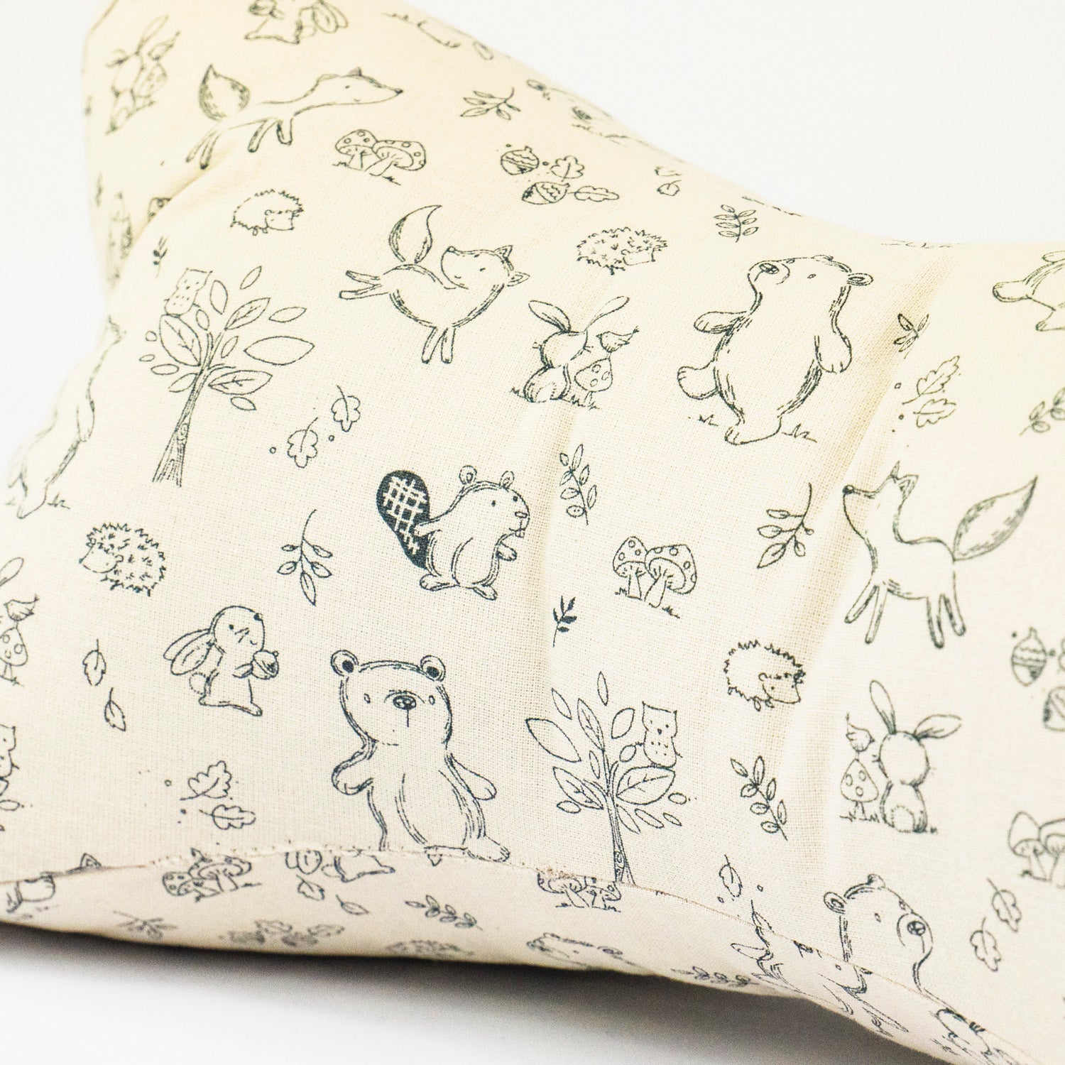 RELAX - Nackenkissen »Beige mit Tieren« - Small & Sweet Manufaktur