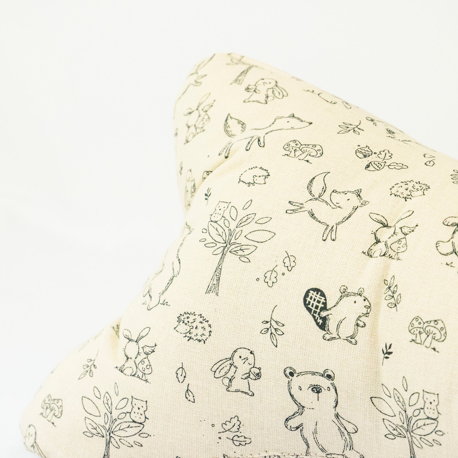 RELAX - Nackenkissen »Beige mit Tieren« - Small & Sweet Manufaktur