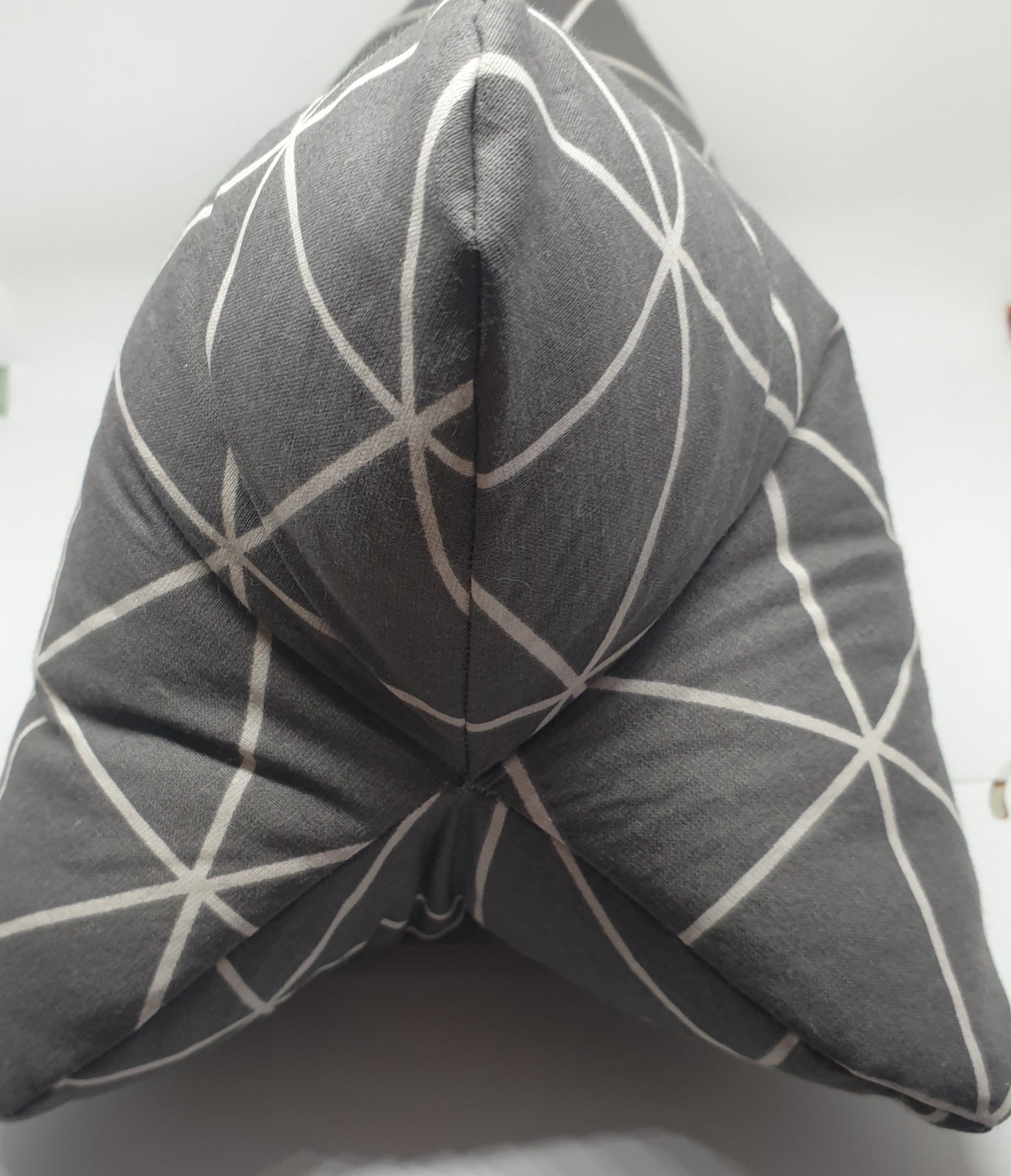 RELAX - Nackenkissen »Geo grau« - Small & Sweet Manufaktur