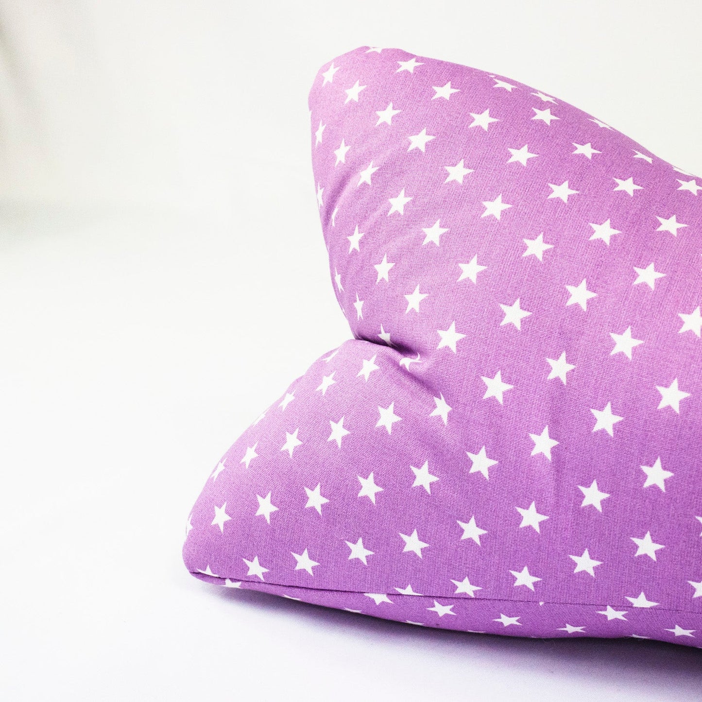 RELAX - Nackenkissen »Lila mit Sternen« - Small & Sweet Manufaktur